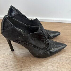 ** Stuart Weitzman leather victorian oxford Boots lace up heeled Size 7